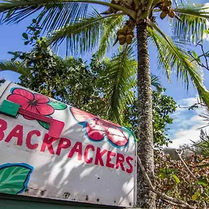 Backpackers Vacation And Plantation Village Inn