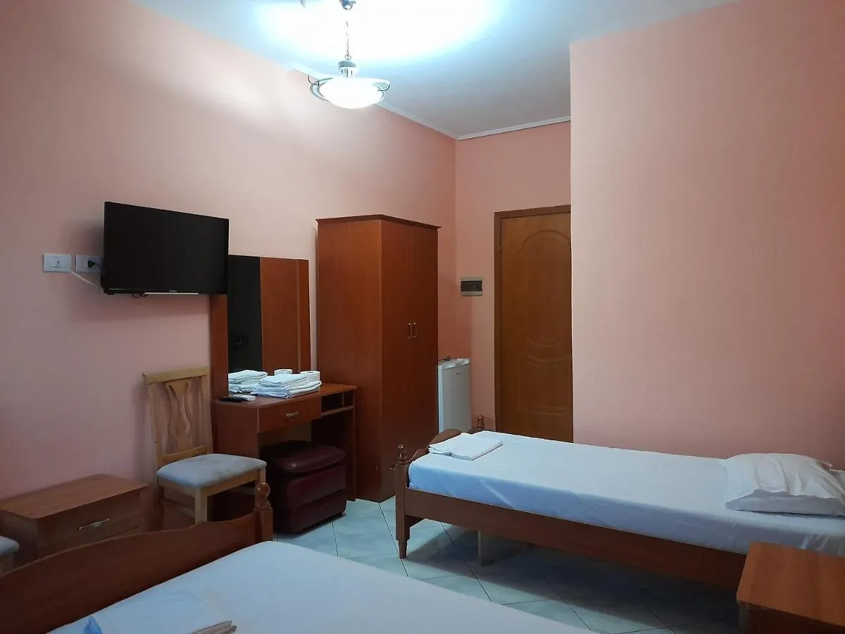 Vlorë Hotel Rossi אלבניה